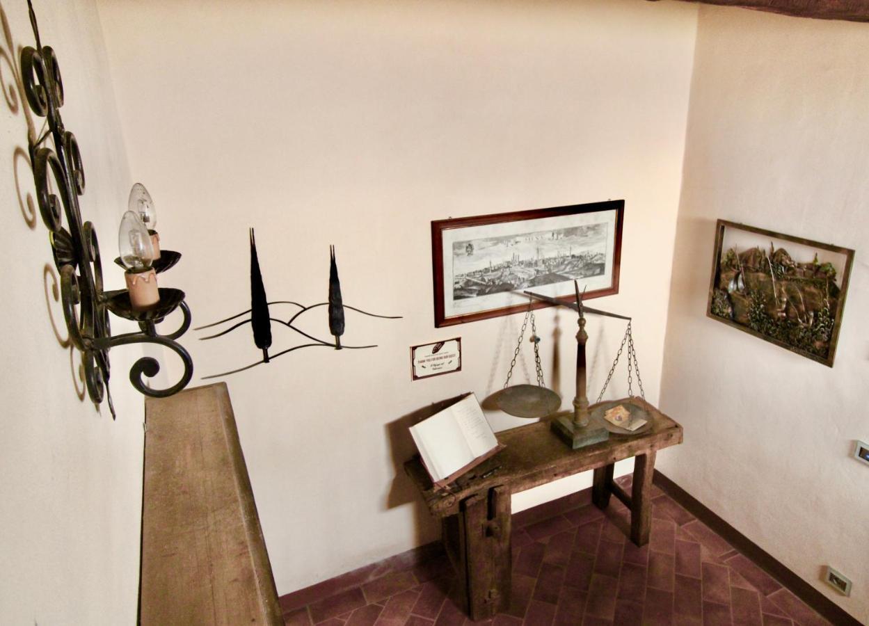 Il Rifugio Del Falconiere Sovicille Luaran gambar
